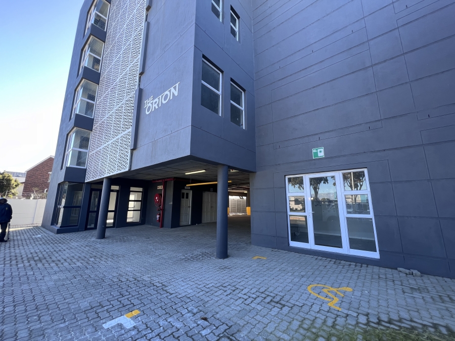 1 Bedroom Property for Sale in Table View Western Cape